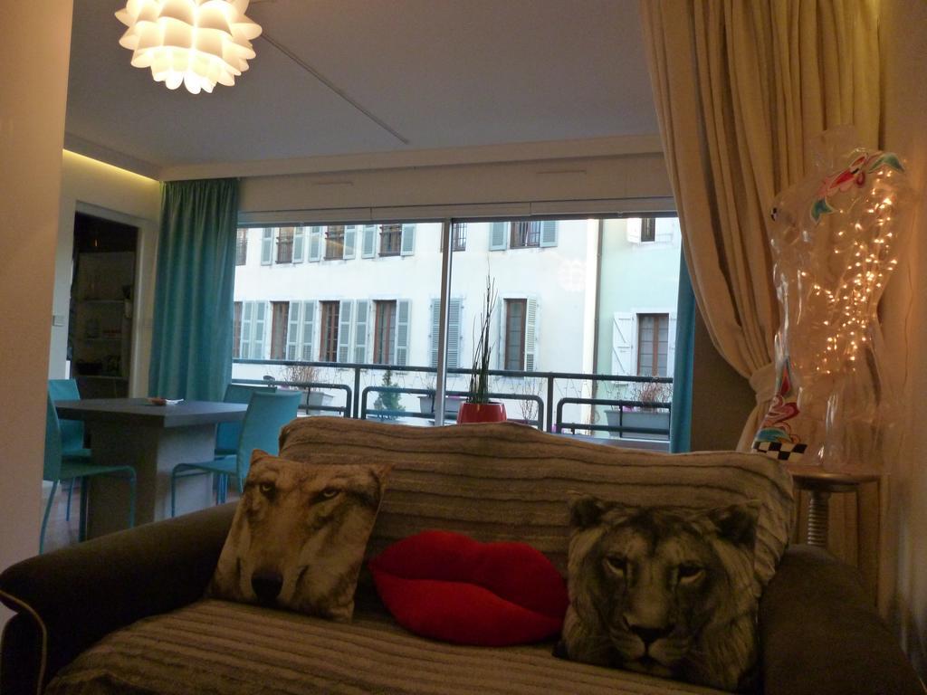 Un Appart En Ville "L'Alternative" Annecy Luaran gambar